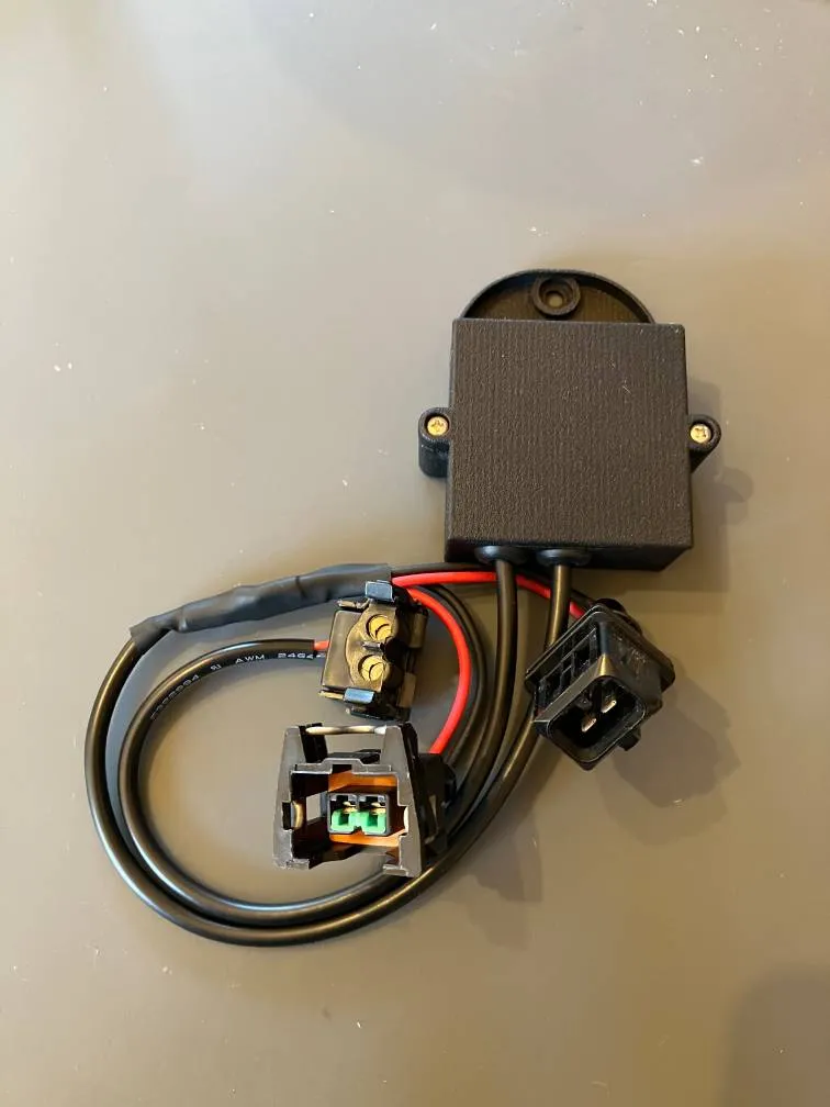 Stuurmodule met kabelboom en connectoren voor de elektronische stationairregeling